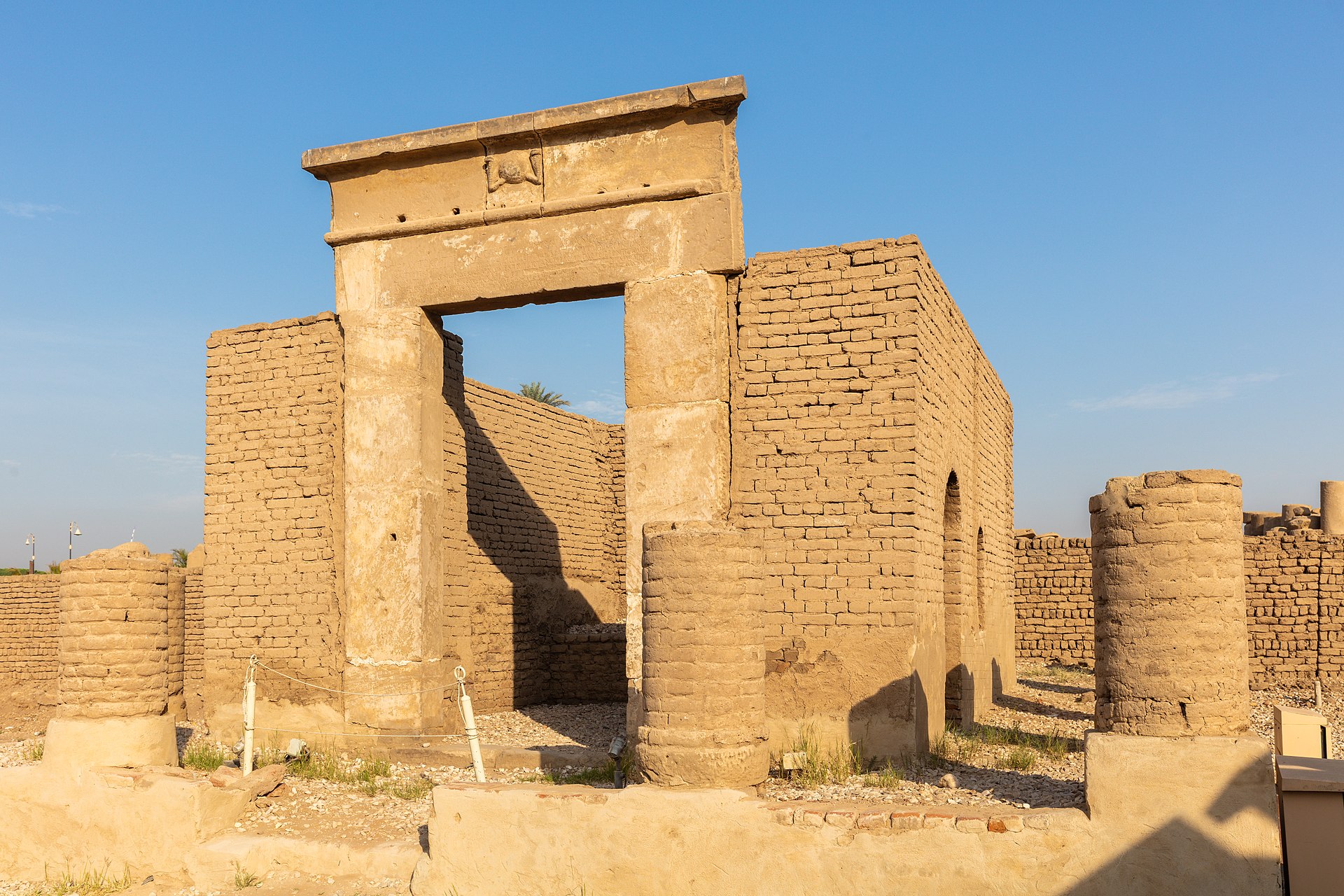 Deir el-Medina village ruins