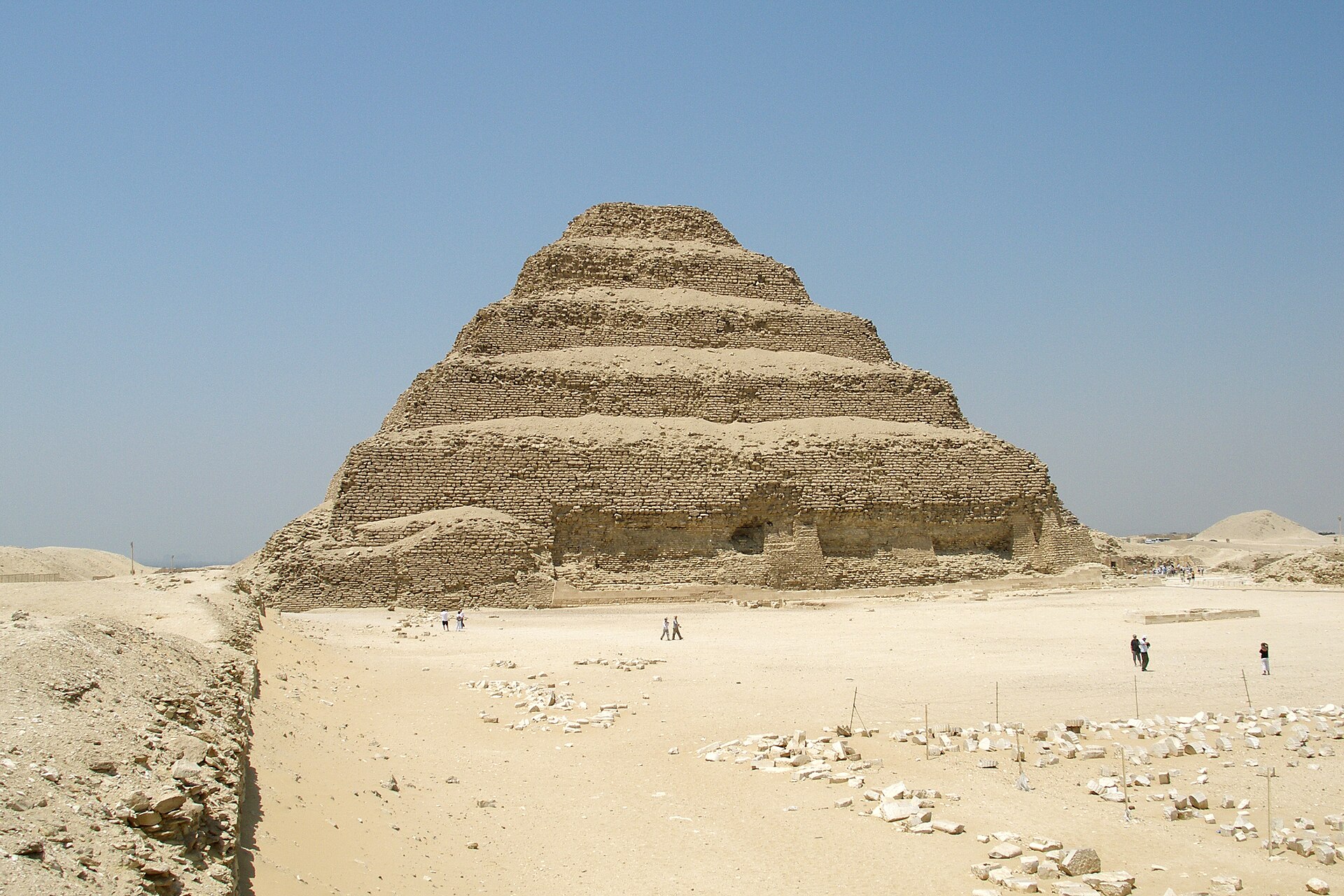 Meidum pyramid rubble slope